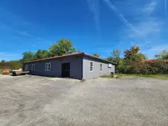 valley variety building